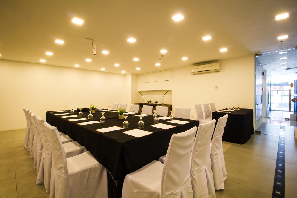 סן פדרו מקאטי Jade Hotel And Suites מראה חיצוני תמונה
