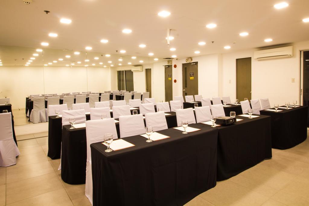 סן פדרו מקאטי Jade Hotel And Suites מראה חיצוני תמונה