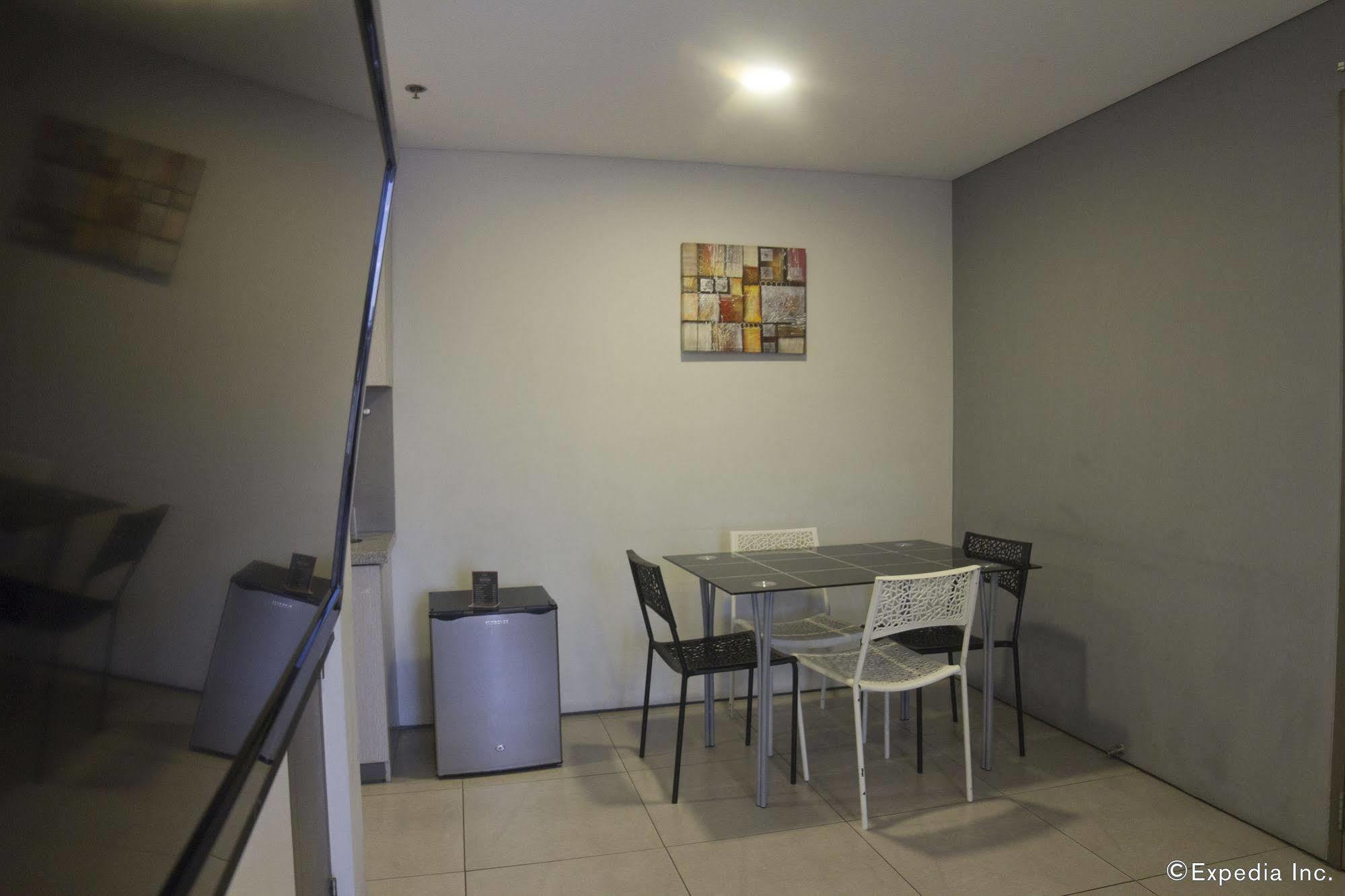 סן פדרו מקאטי Jade Hotel And Suites מראה חיצוני תמונה