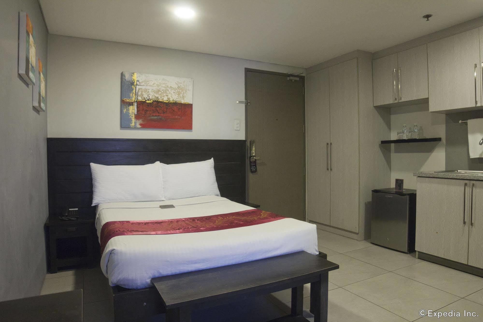 סן פדרו מקאטי Jade Hotel And Suites מראה חיצוני תמונה