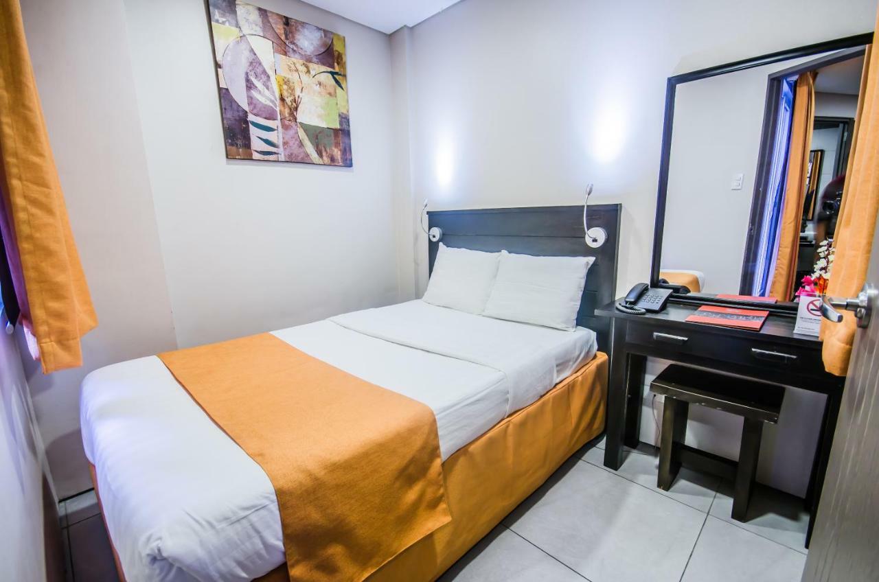 סן פדרו מקאטי Jade Hotel And Suites מראה חיצוני תמונה